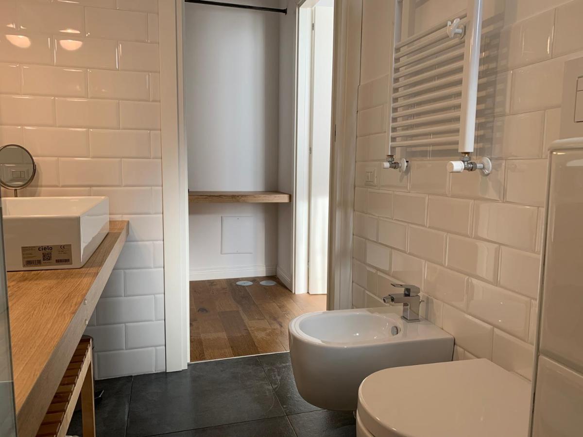 The Quality Apartment Napoli Luaran gambar