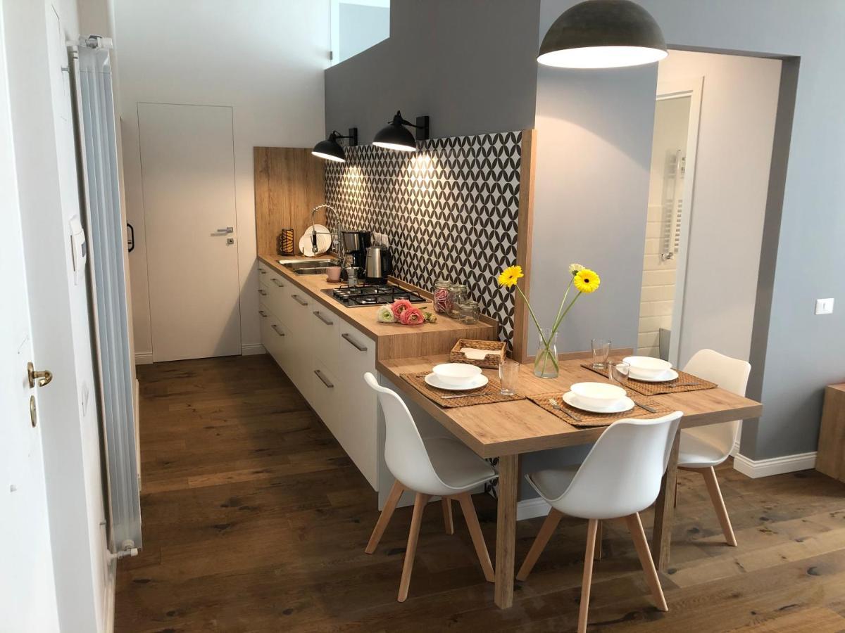 The Quality Apartment Napoli Luaran gambar