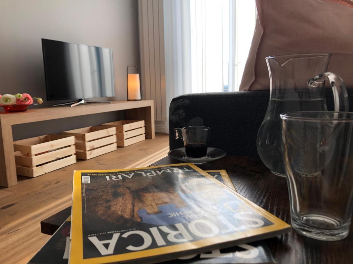The Quality Apartment Napoli Luaran gambar